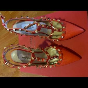 Valentino Garavani Rockstud Ankle Strap Pump